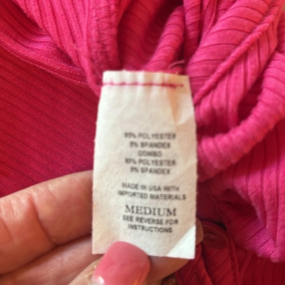 NWT Livi by Olivia Rae Ribbed Crop Top - Picture 6 of 6